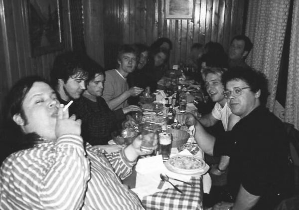 Иллюстрация к книге — Nirvana: Правдивая история [i_021.jpg]