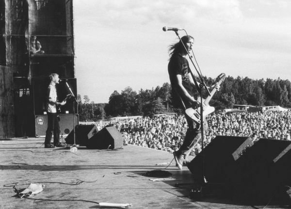 Иллюстрация к книге — Nirvana: Правдивая история [i_046.jpg]