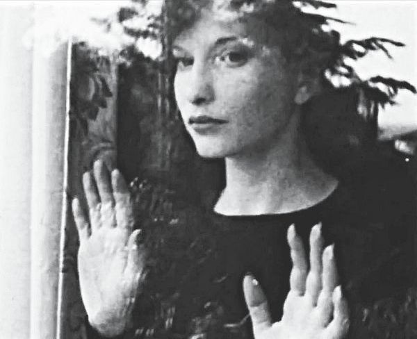 Иллюстрация к книге — Susan Sontag. Женщина, которая изменила культуру XX века [i_015.jpg]