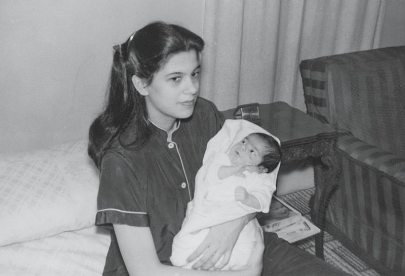 Иллюстрация к книге — Susan Sontag. Женщина, которая изменила культуру XX века [i_020.jpg]