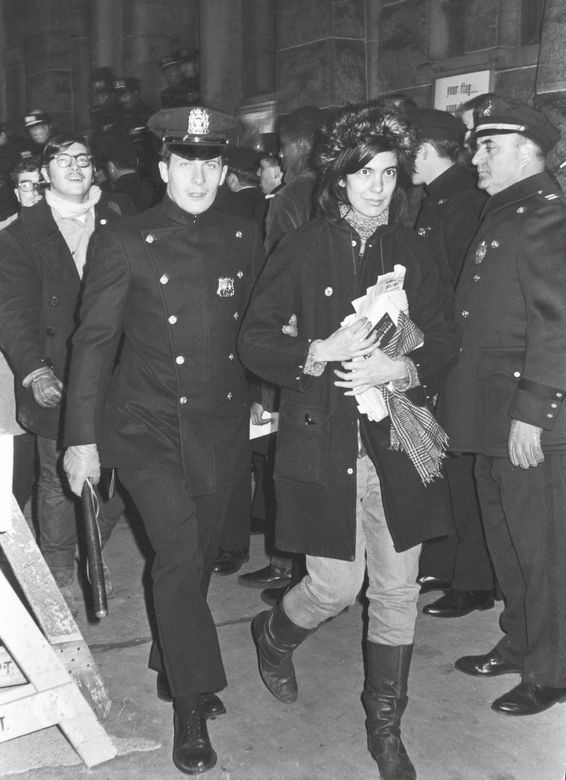 Иллюстрация к книге — Susan Sontag. Женщина, которая изменила культуру XX века [i_041.jpg]