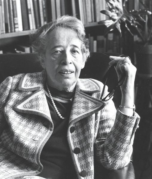 Иллюстрация к книге — Susan Sontag. Женщина, которая изменила культуру XX века [i_055.jpg]