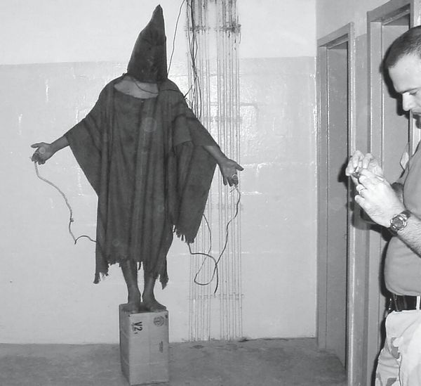 Иллюстрация к книге — Susan Sontag. Женщина, которая изменила культуру XX века [i_078.jpg]