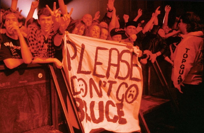 Иллюстрация к книге — Зачем нужна эта кнопка? Автобиография пилота и вокалиста Iron Maiden [i_028.jpg]