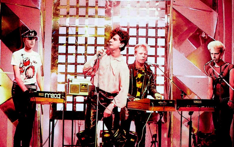 Иллюстрация к книге — Depeche Mode [i_002.jpg]