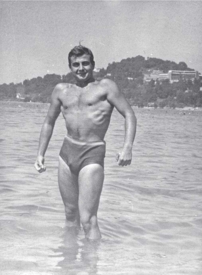 Иллюстрация к книге — Записки непутевого актера [i_020.jpg]