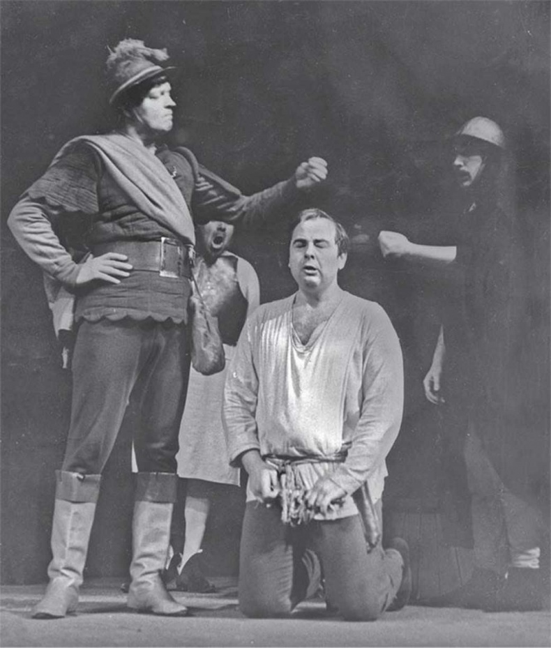 Иллюстрация к книге — Записки непутевого актера [i_039.jpg]