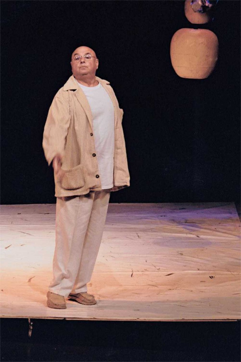 Иллюстрация к книге — Записки непутевого актера [i_049.jpg]