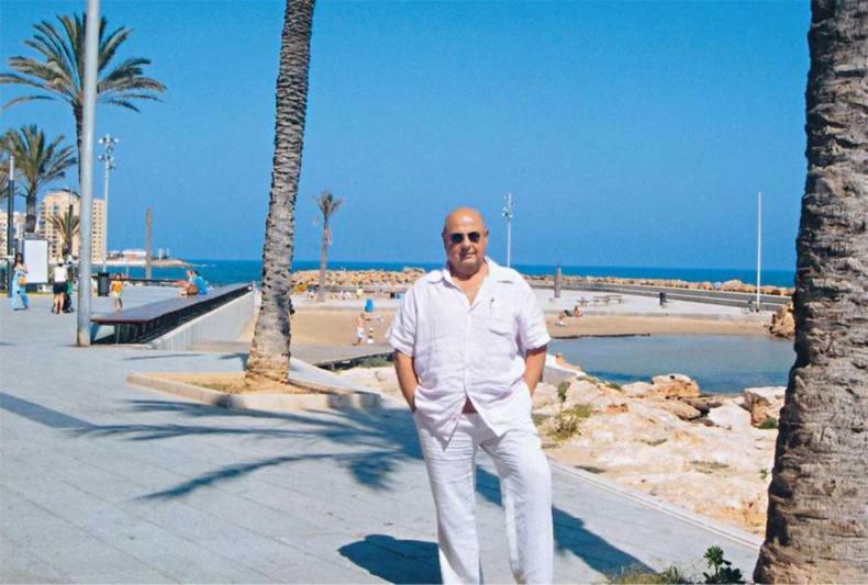 Иллюстрация к книге — Записки непутевого актера [i_126.jpg]