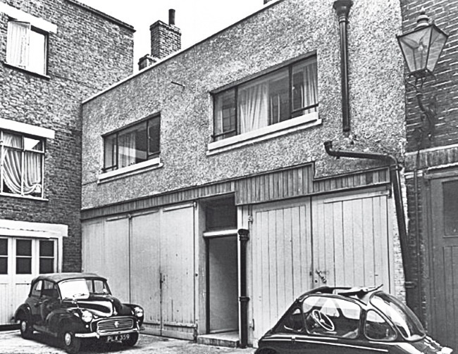 Иллюстрация к книге — ГРУ против МИ-5 и ФБР. Скандал-63 [i_101.jpg]