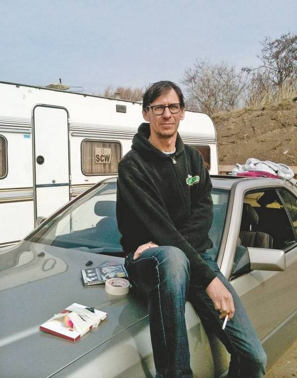 Иллюстрация к книге — Долбящий клавиши [i_013.jpg]