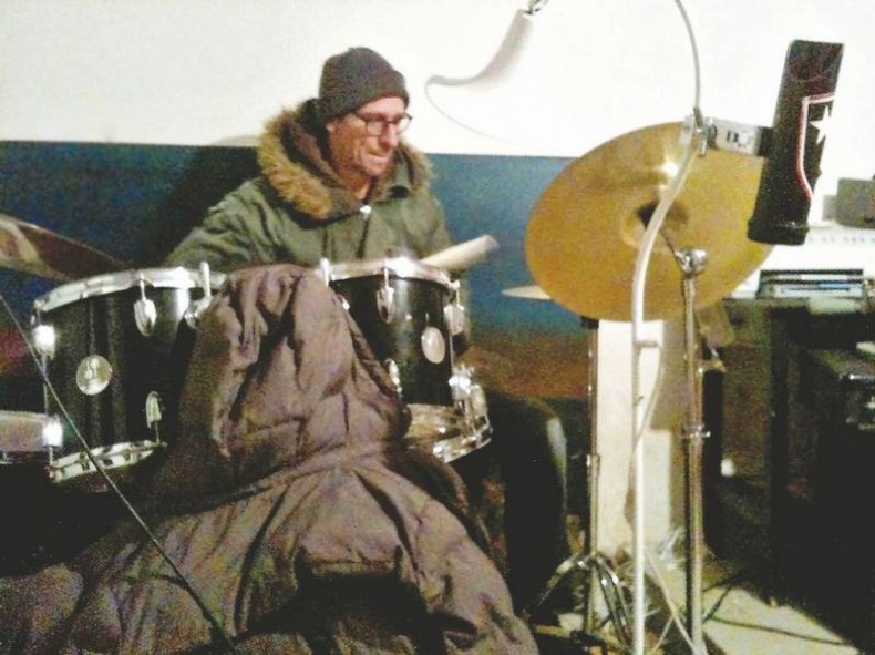 Иллюстрация к книге — Долбящий клавиши [i_071.jpg]