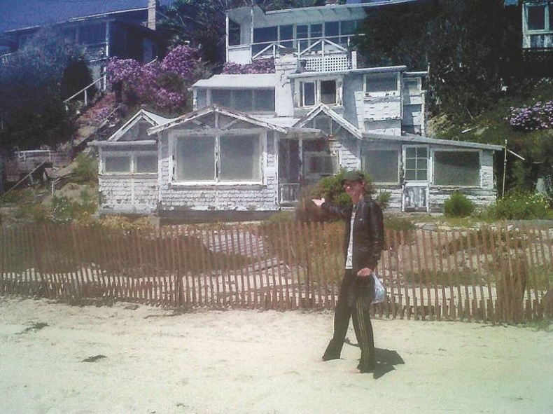 Иллюстрация к книге — Долбящий клавиши [i_084.jpg]