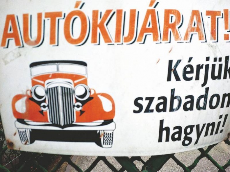 Иллюстрация к книге — Долбящий клавиши [i_103.jpg]