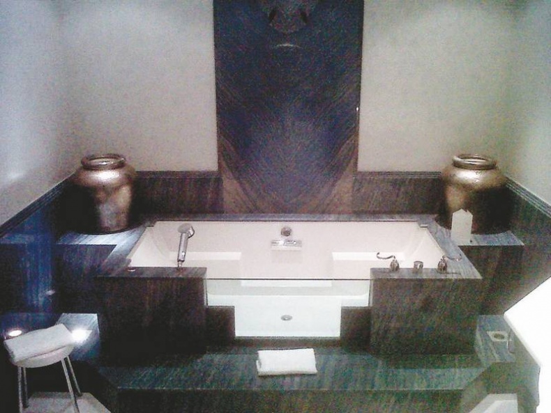 Иллюстрация к книге — Долбящий клавиши [i_111.jpg]