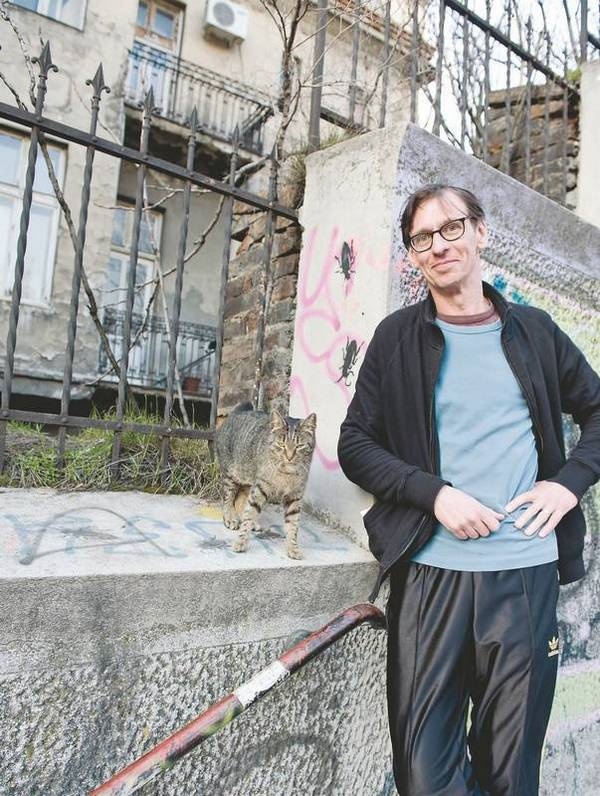 Иллюстрация к книге — Долбящий клавиши [i_119.jpg]