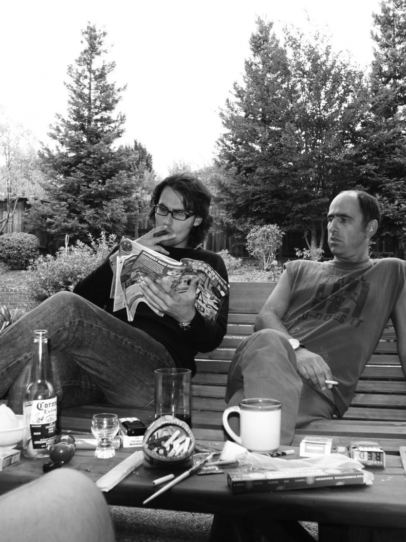 Иллюстрация к книге — Северный флот. Единственная правдивая история легендарной группы. Вещание из Судного дня [i_004.jpg]