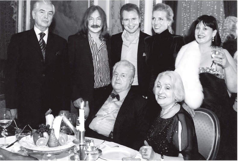 Иллюстрация к книге — Нетелефонный разговор [i_049.jpg]