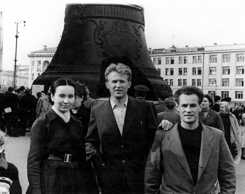 Иллюстрация к книге — Олег Куваев: повесть о нерегламентированном человеке [i_008.jpg]