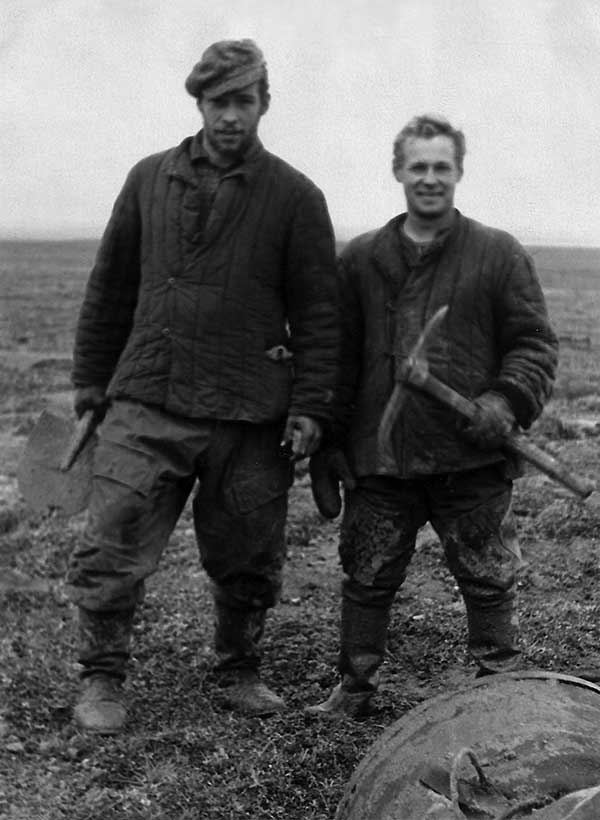 Иллюстрация к книге — Олег Куваев: повесть о нерегламентированном человеке [i_018.jpg]