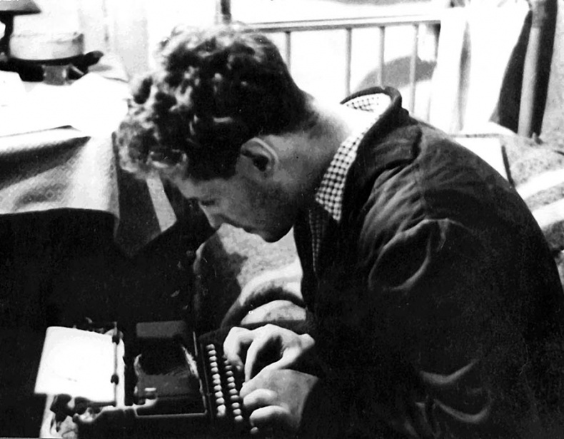 Иллюстрация к книге — Олег Куваев: повесть о нерегламентированном человеке [i_030.jpg]