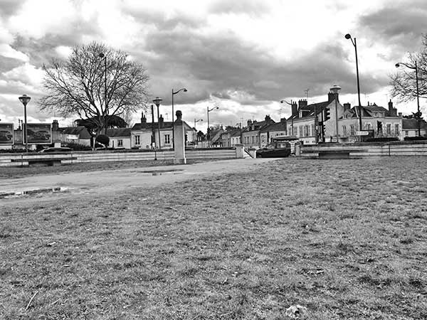 Иллюстрация к книге — Предместья мысли. Философическая прогулка [i_066.jpg]