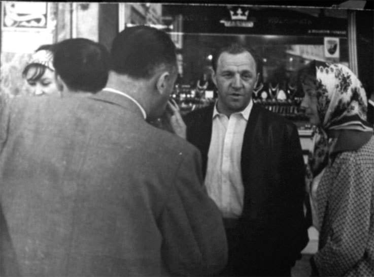 Иллюстрация к книге — Хрустальные легенды Страны Советов [i_033.jpg]