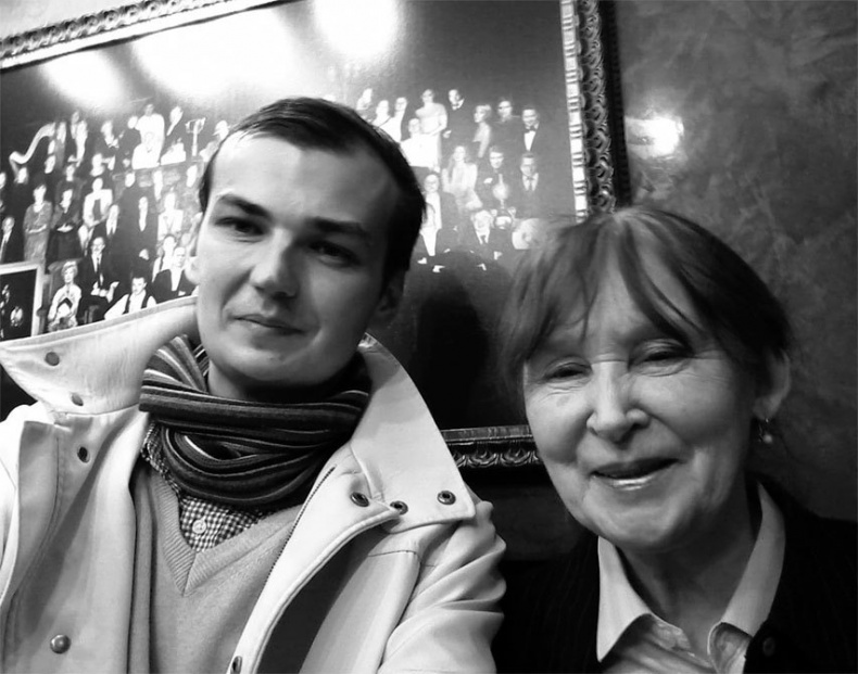 Иллюстрация к книге — Хрустальные легенды Страны Советов [i_067.jpg]