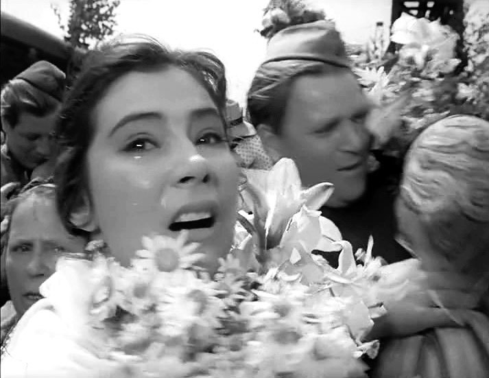 Иллюстрация к книге — Хрустальные легенды Страны Советов [i_092.jpg]