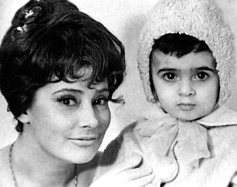 Иллюстрация к книге — Хрустальные легенды Страны Советов [i_101.jpg]