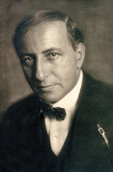 Иллюстрация к книге — Театральные люди [i_006.jpg]