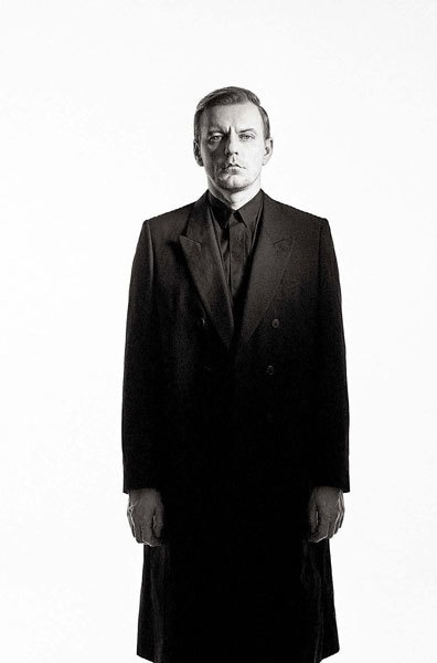 Иллюстрация к книге — Театральные люди [i_045.jpg]