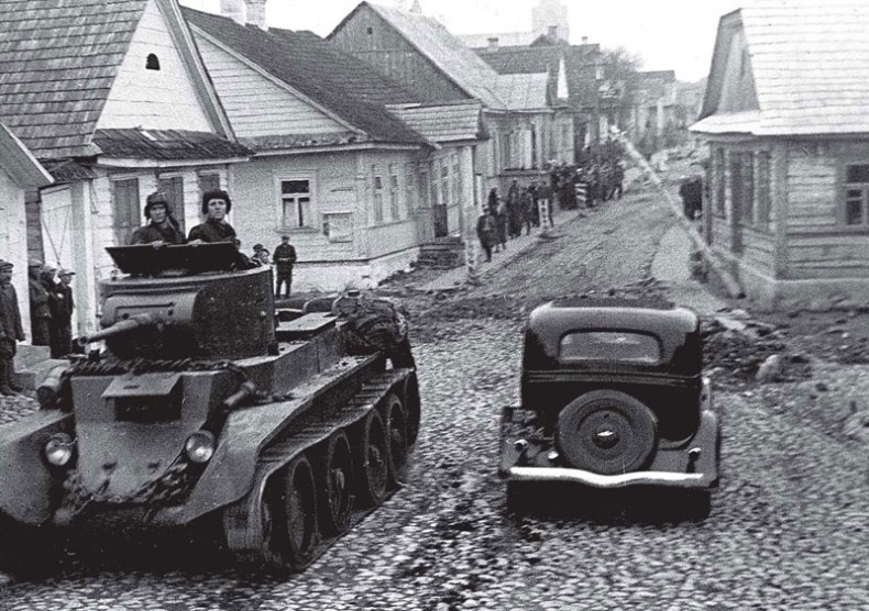 Иллюстрация к книге — Дьявольский союз. Пакт Гитлера – Сталина, 1939–1941 [i_015.jpg]