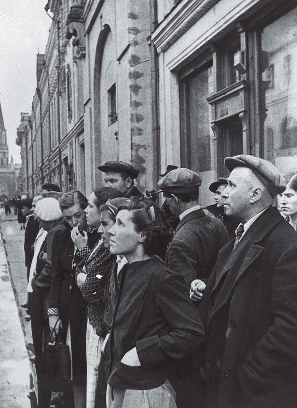 Иллюстрация к книге — Дьявольский союз. Пакт Гитлера – Сталина, 1939–1941 [i_029.jpg]