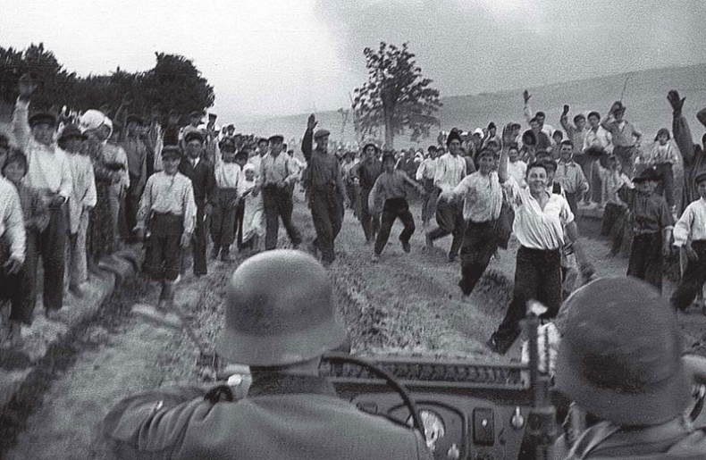 Иллюстрация к книге — Дьявольский союз. Пакт Гитлера – Сталина, 1939–1941 [i_030.jpg]