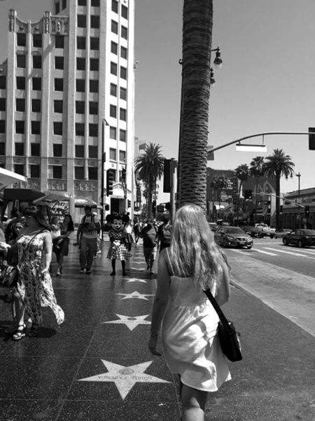 Иллюстрация к книге — Майкл Джексон. Добро пожаловать в Неверлэнд [i_013.jpg]