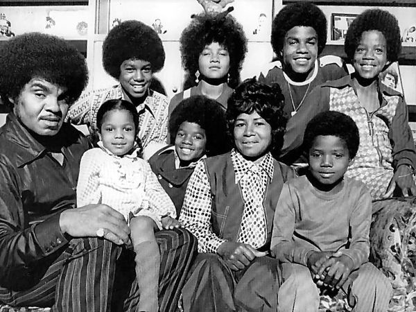 Иллюстрация к книге — Майкл Джексон. Добро пожаловать в Неверлэнд [i_041.jpg]