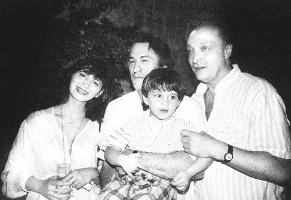 Иллюстрация к книге — Третий звонок [i_016.jpg]