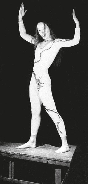 Иллюстрация к книге — Третий звонок [i_021.jpg]