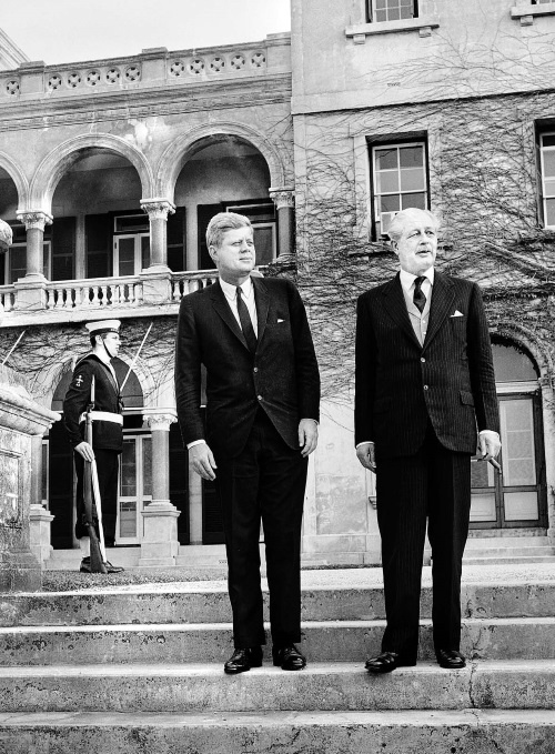 Иллюстрация к книге — Время перемен [i_011.jpg]