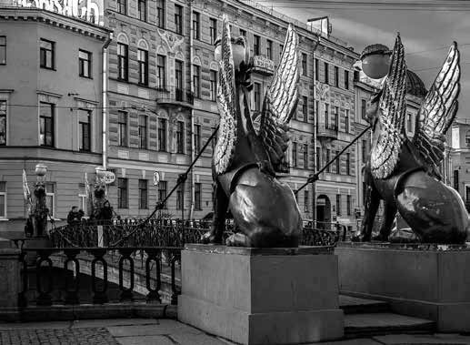 Иллюстрация к книге — Мифы о призраках. Путеводитель по мистическому Петербургу [i_042.jpg]