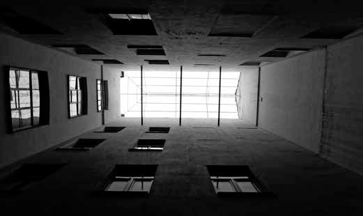 Иллюстрация к книге — Мифы о призраках. Путеводитель по мистическому Петербургу [i_052.jpg]