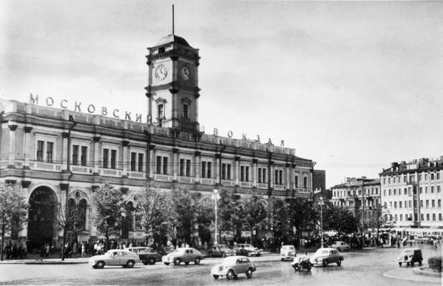 Иллюстрация к книге — Мой Невский. Прогулка по главному проспекту [i_001.jpg]