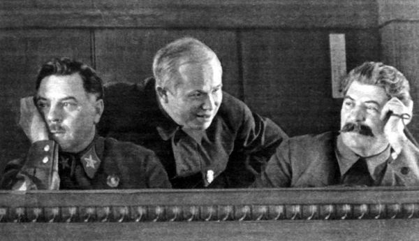 Иллюстрация к книге — Василий Сталин. Письма из зоны [i_017.jpg]