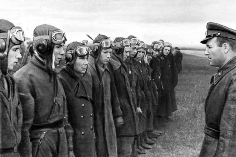 Иллюстрация к книге — Василий Сталин. Письма из зоны [i_035.jpg]