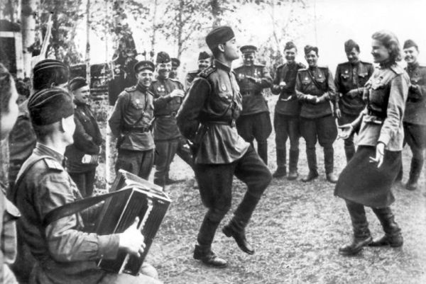 Иллюстрация к книге — Василий Сталин. Письма из зоны [i_052.jpg]