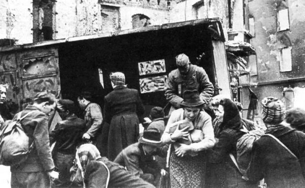 Иллюстрация к книге — Василий Сталин. Письма из зоны [i_059.jpg]