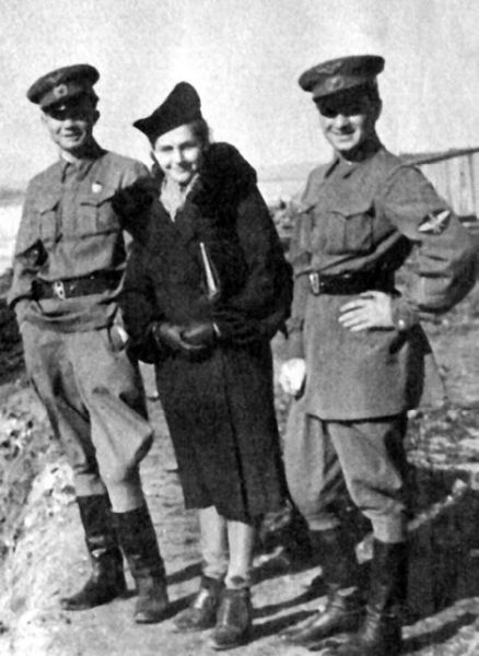 Иллюстрация к книге — Василий Сталин. Письма из зоны [i_074.jpg]