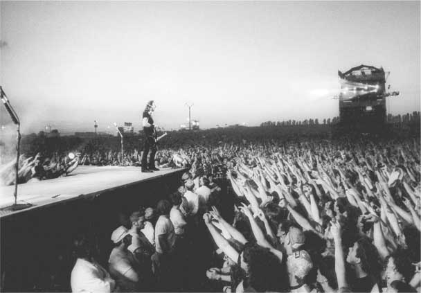 Иллюстрация к книге — Justice For All: Вся правда о группе «Metallica» [i_036.jpg]