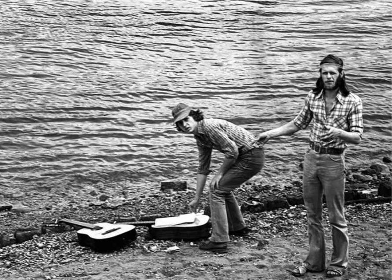 Иллюстрация к книге — Майк Науменко. Бегство из зоопарка [i_038.jpg]